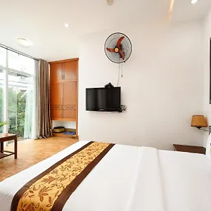 Queen Hotel